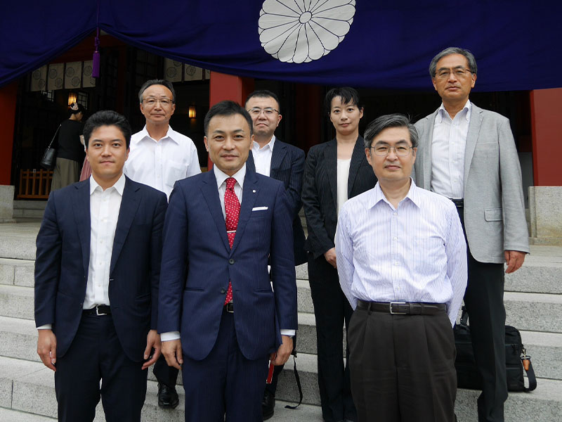 太陽ファルマ設立当日、日枝神社での事業繁栄祈願